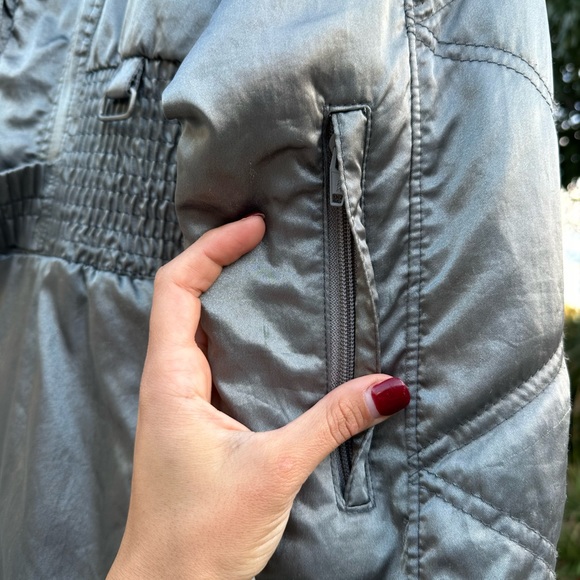 VINTAGE 90s NILS Snowsuit in Silver - Picture 6 of 10